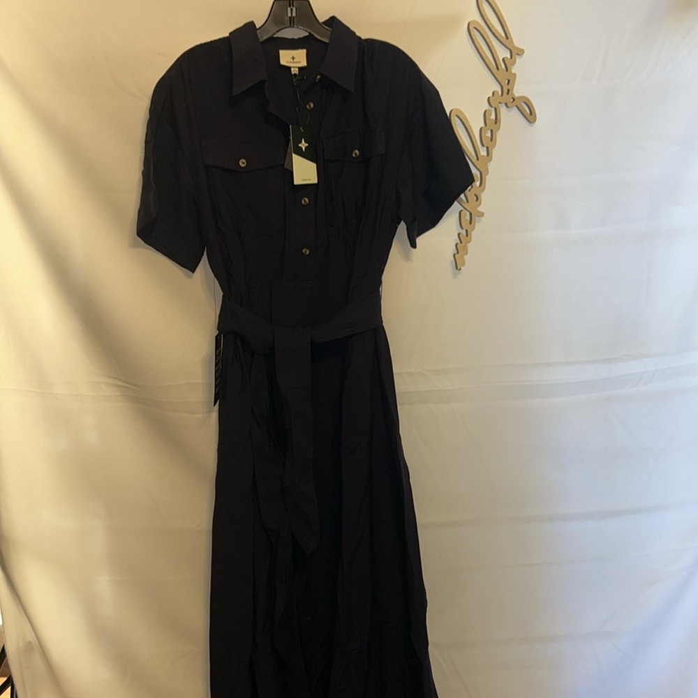 Tuckernuck Navy Short-Sleeve Button-Front Maxi Shirt Dress - Picture 6 of 9